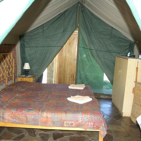 Etusis Lodge Usakos Ngoại thất bức ảnh