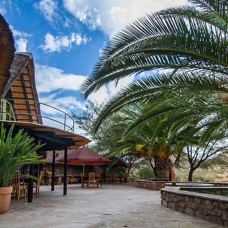 Etusis Lodge Usakos Ngoại thất bức ảnh