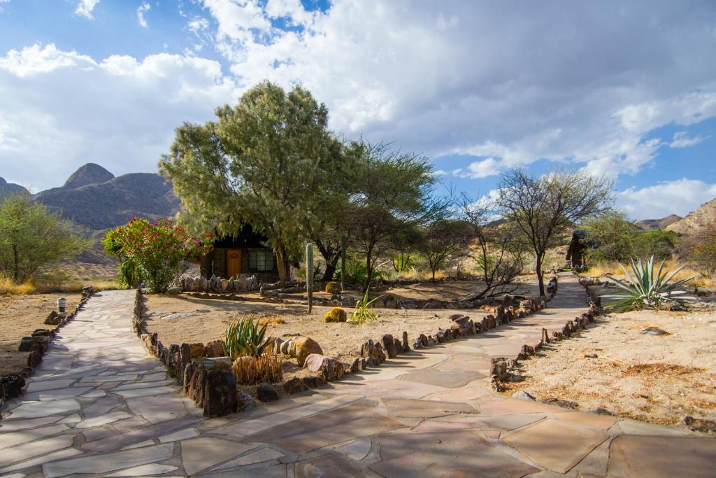 Etusis Lodge Usakos Ngoại thất bức ảnh