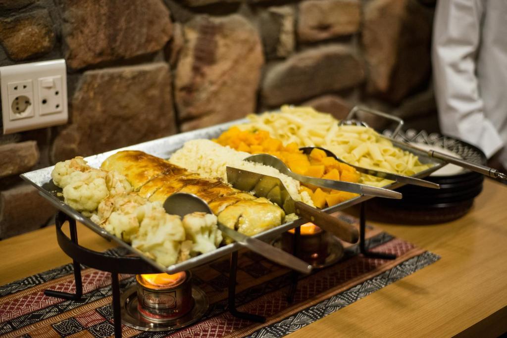 Etusis Lodge Usakos Ngoại thất bức ảnh